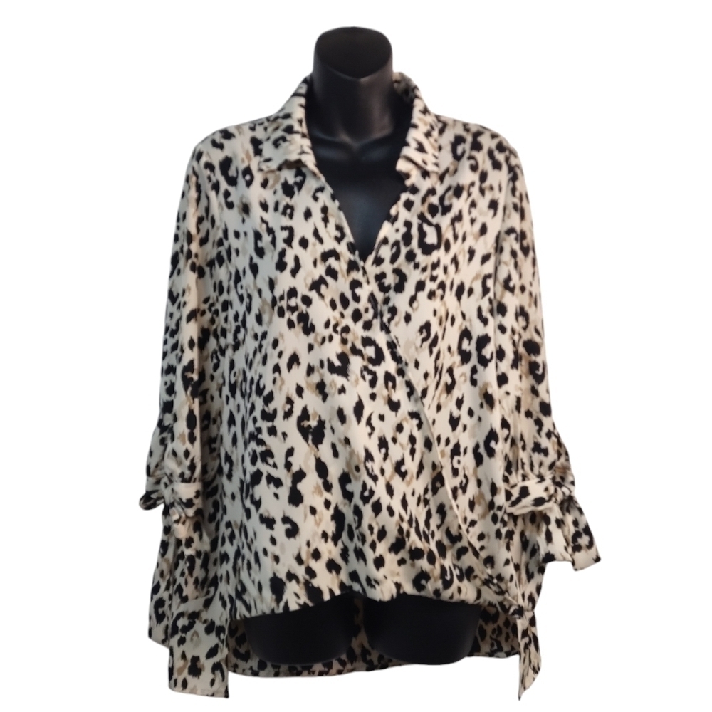 She + Sky Women's Animal Print High Low Tie Cuff Top Blouse Sz M